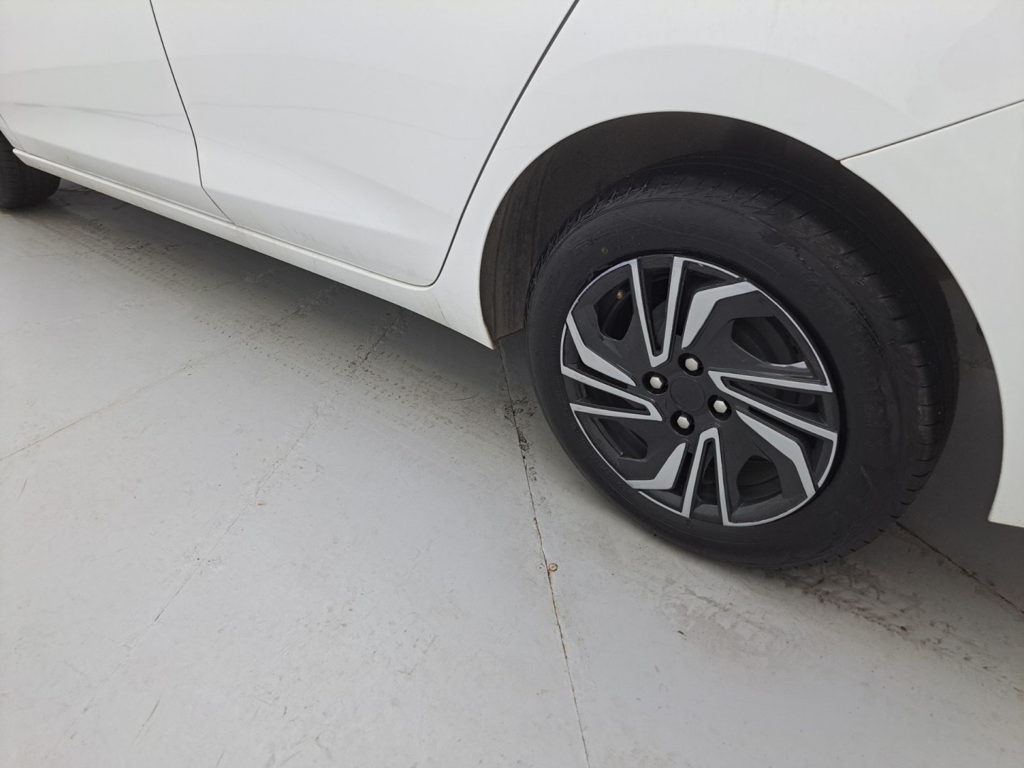 Chevrolet Onix - foto 12