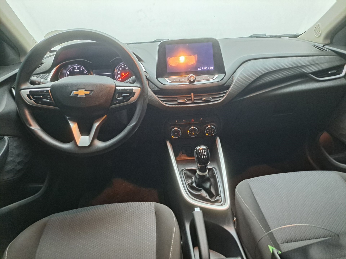 Chevrolet Onix - foto 15