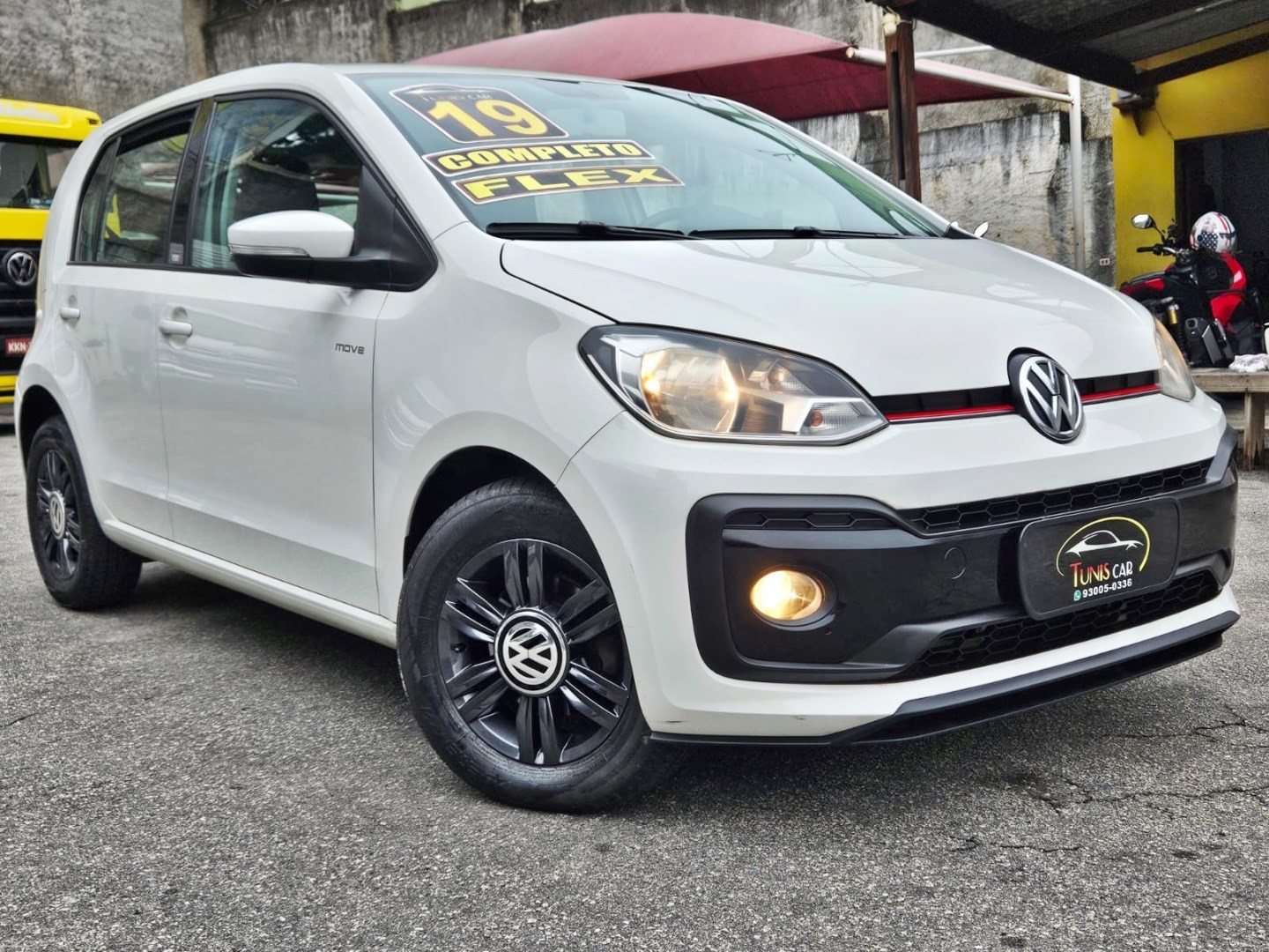 VOLKSWAGEN UP