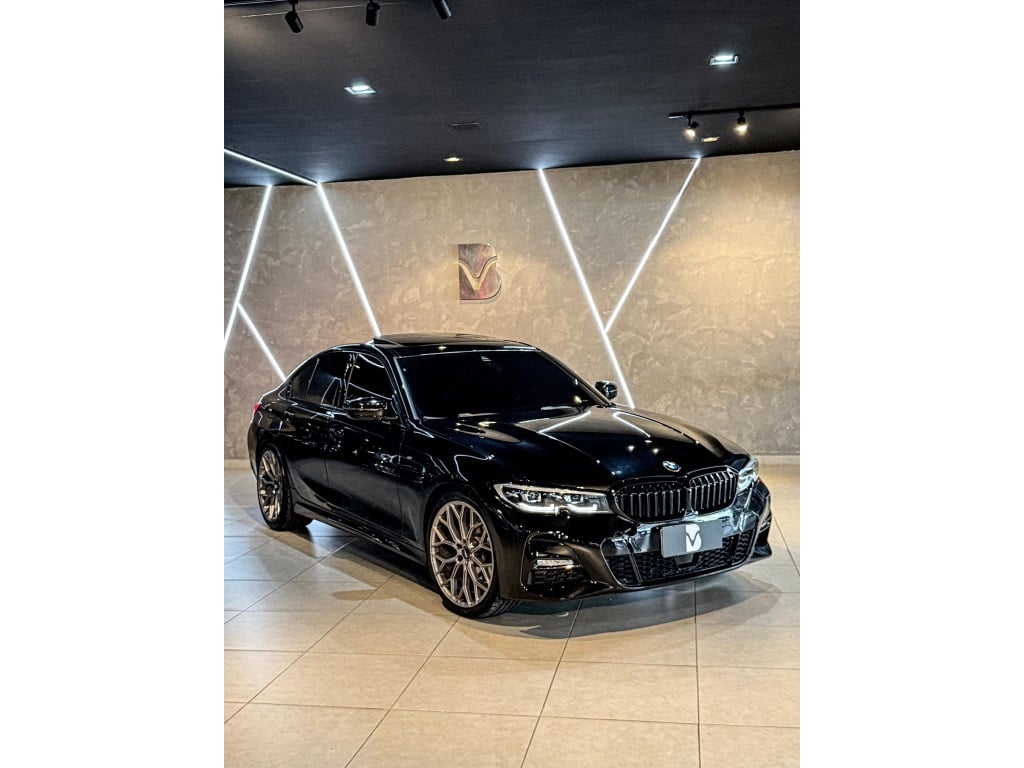 BMW 320i