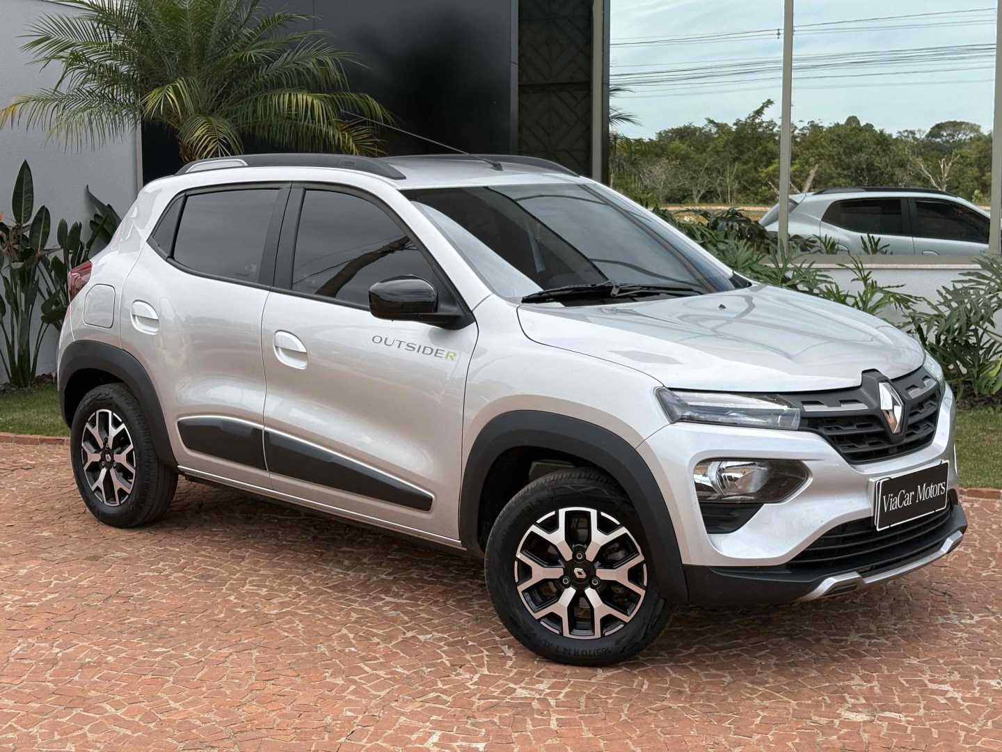 RENAULT KWID 1.0 12V SCE FLEX OUTSIDER MANUAL
