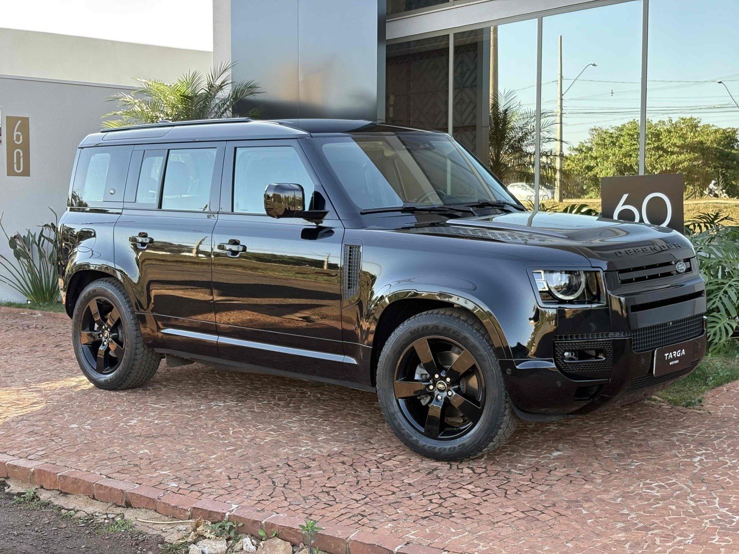 LAND ROVER DEFENDER 2.0 P300 GASOLINA 110 HSE AWD AUTOMÁTICO