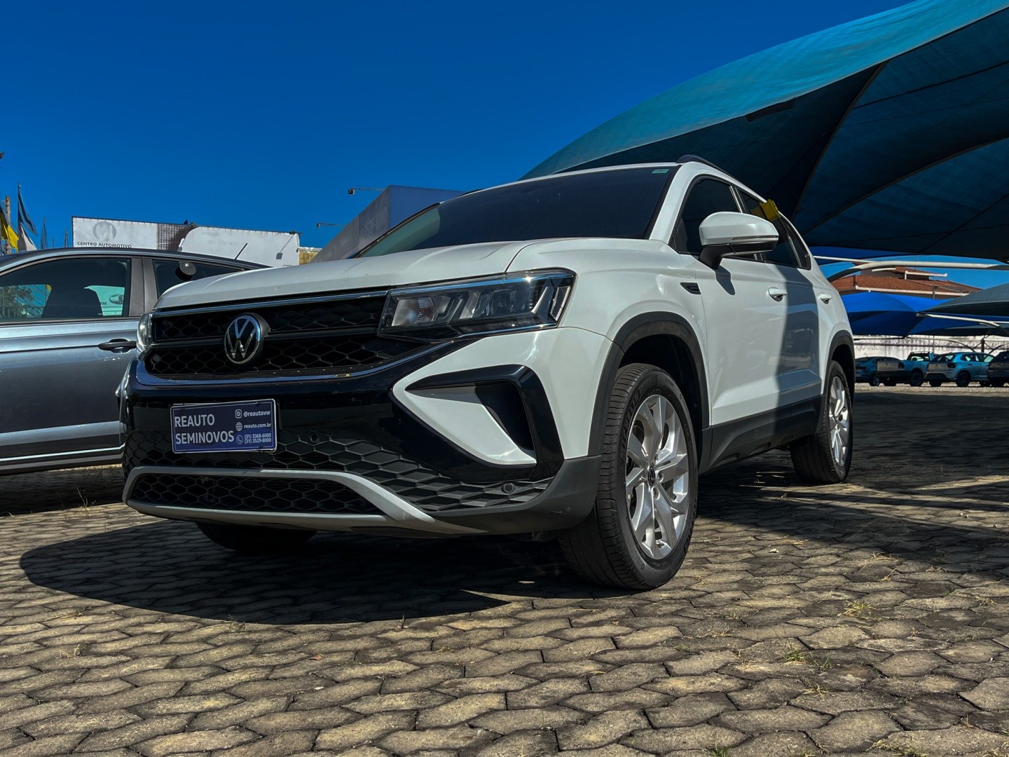 VOLKSWAGEN TAOS 1.4 250 TSI TOTAL FLEX COMFORTLINE AUTOMÁTICO
