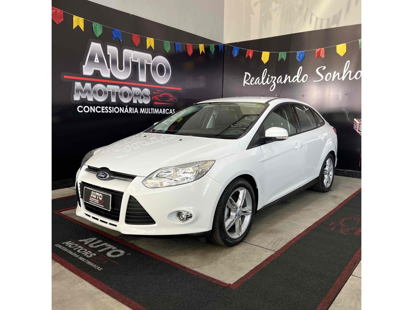 FORD FOCUS 2.0 SE PLUS SEDAN 16V FLEX 4P AUTOMÁTICO