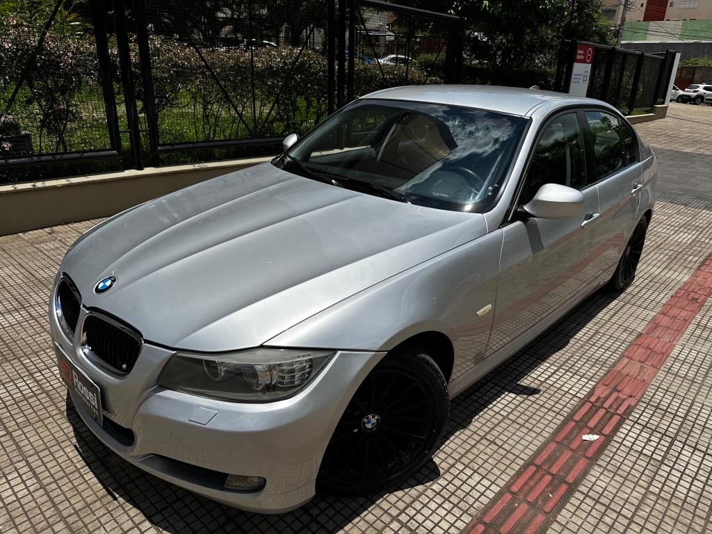 BMW 320i