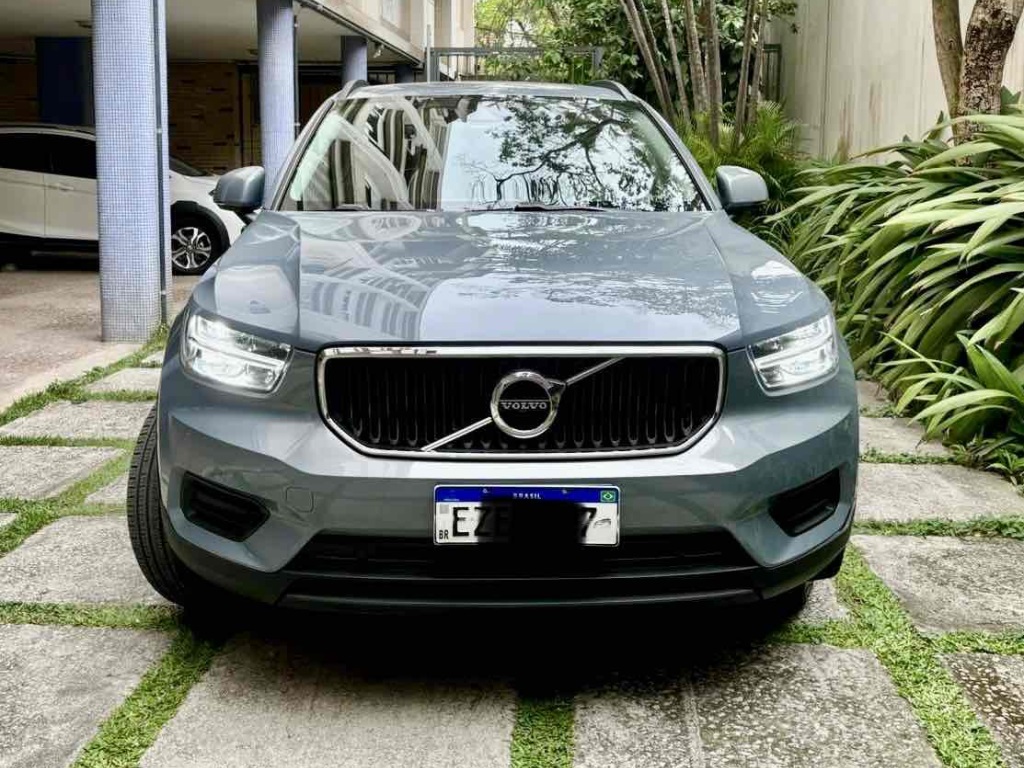 VOLVO XC 40