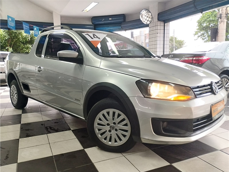 VOLKSWAGEN - SAVEIRO - 2014/2015 - Prata - R$ 65.900,00 - Objetivo Veículos