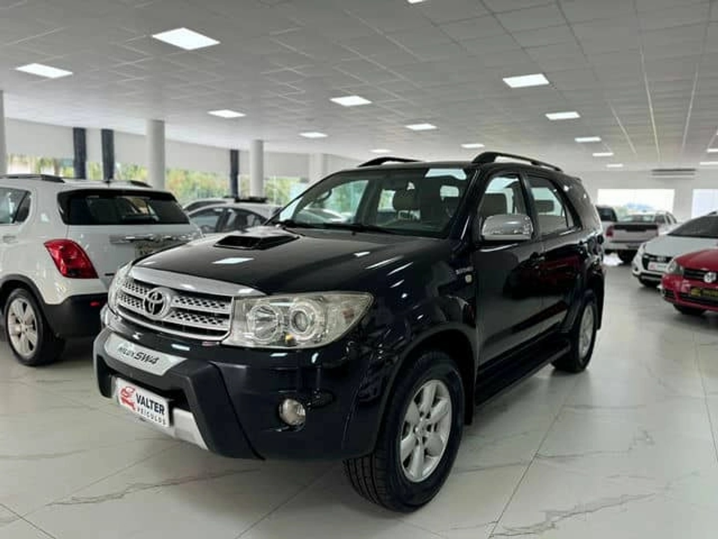 TOYOTA HILUX SW4