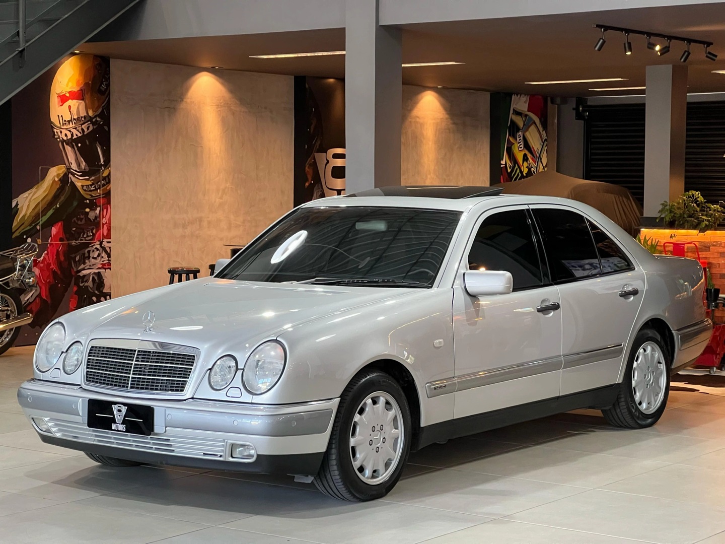 MERCEDES-BENZ E 430