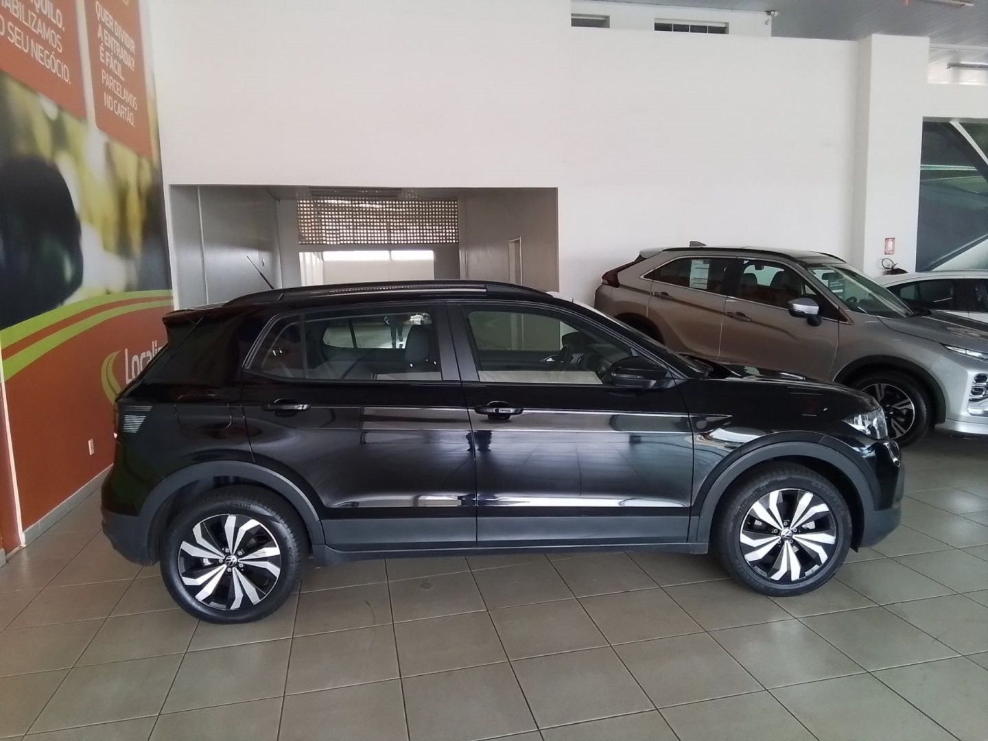 VOLKSWAGEN T-CROSS 1.0 200 TSI TOTAL FLEX AUTOMÁTICO