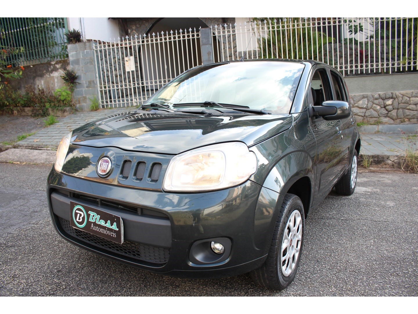 FIAT UNO 1.0 EVO VIVACE 8V FLEX 4P MANUAL