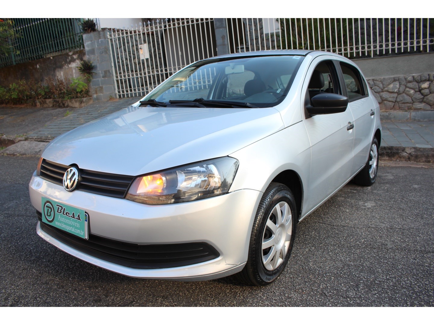 VOLKSWAGEN GOL 1.0 MI TRENDLINE 8V FLEX 4P MANUAL