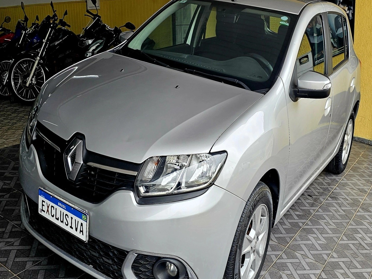 RENAULT SANDERO