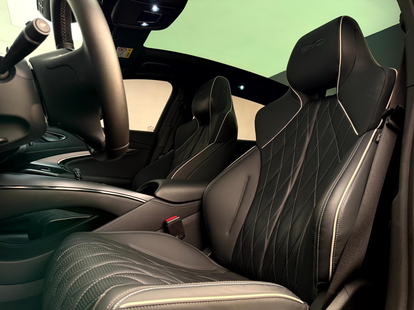 BYD SEAL — foto 8