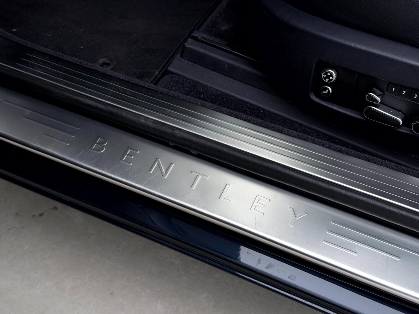 BENTLEY CONTINENTAL — foto 10