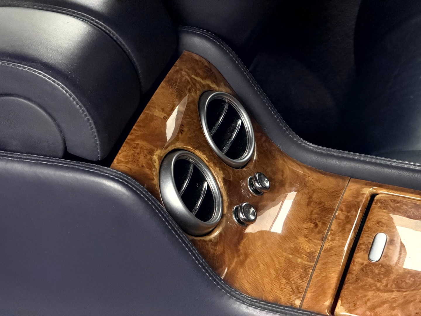 BENTLEY CONTINENTAL — foto 18