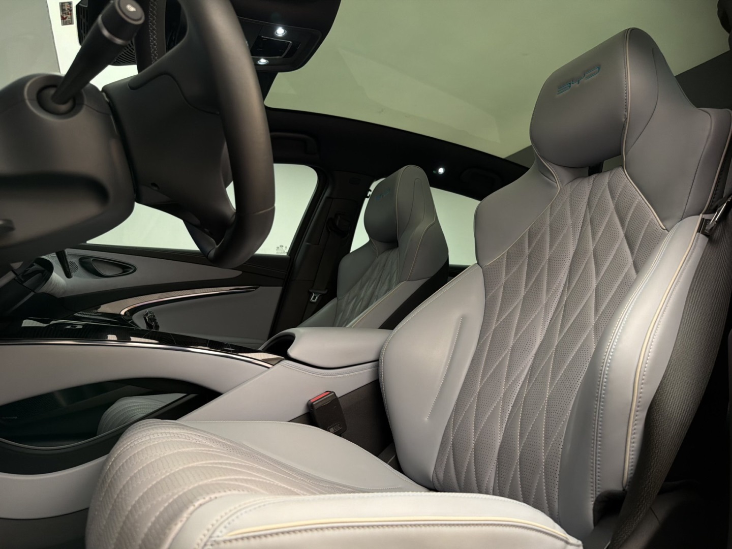 BYD SEAL — foto 6