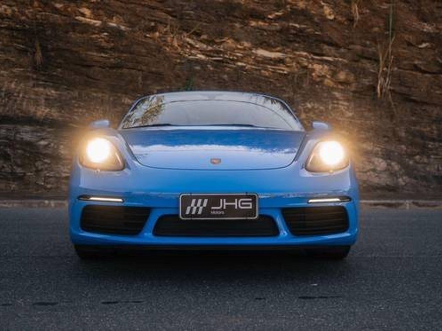 PORSCHE 718