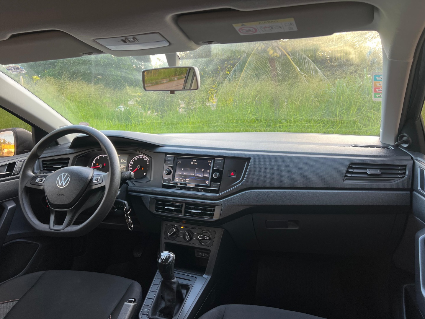 VOLKSWAGEN POLO 1.0 MPI TRACK MANUAL
