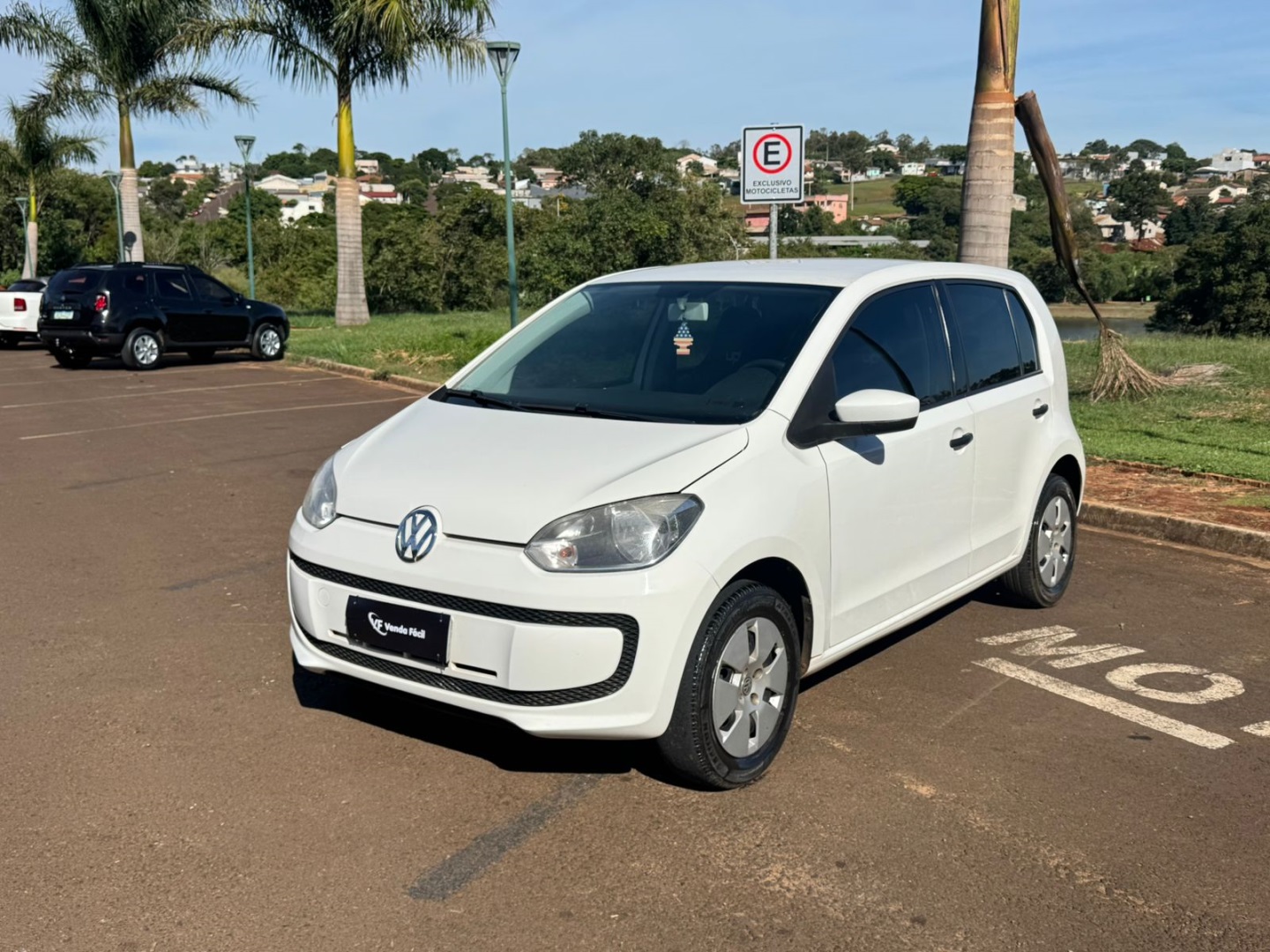 VOLKSWAGEN UP