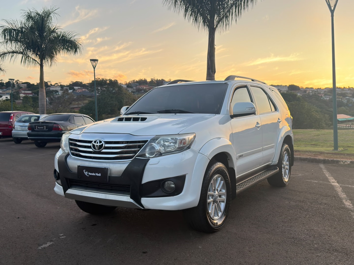 TOYOTA HILUX SW4