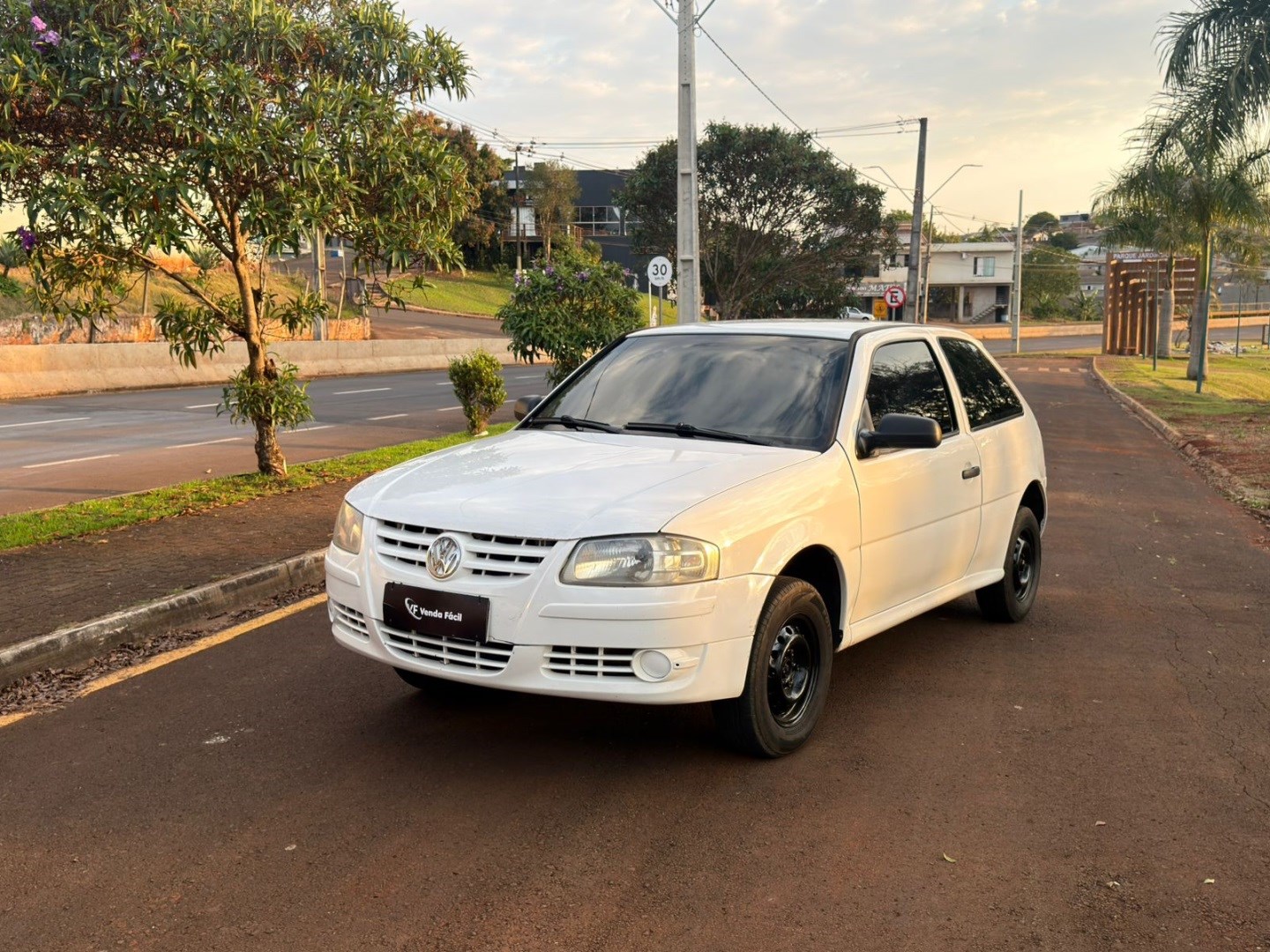 VOLKSWAGEN GOL