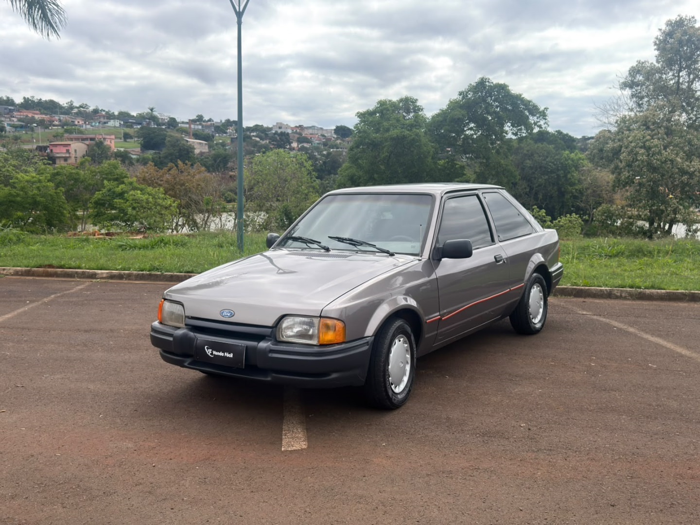 FORD ESCORT