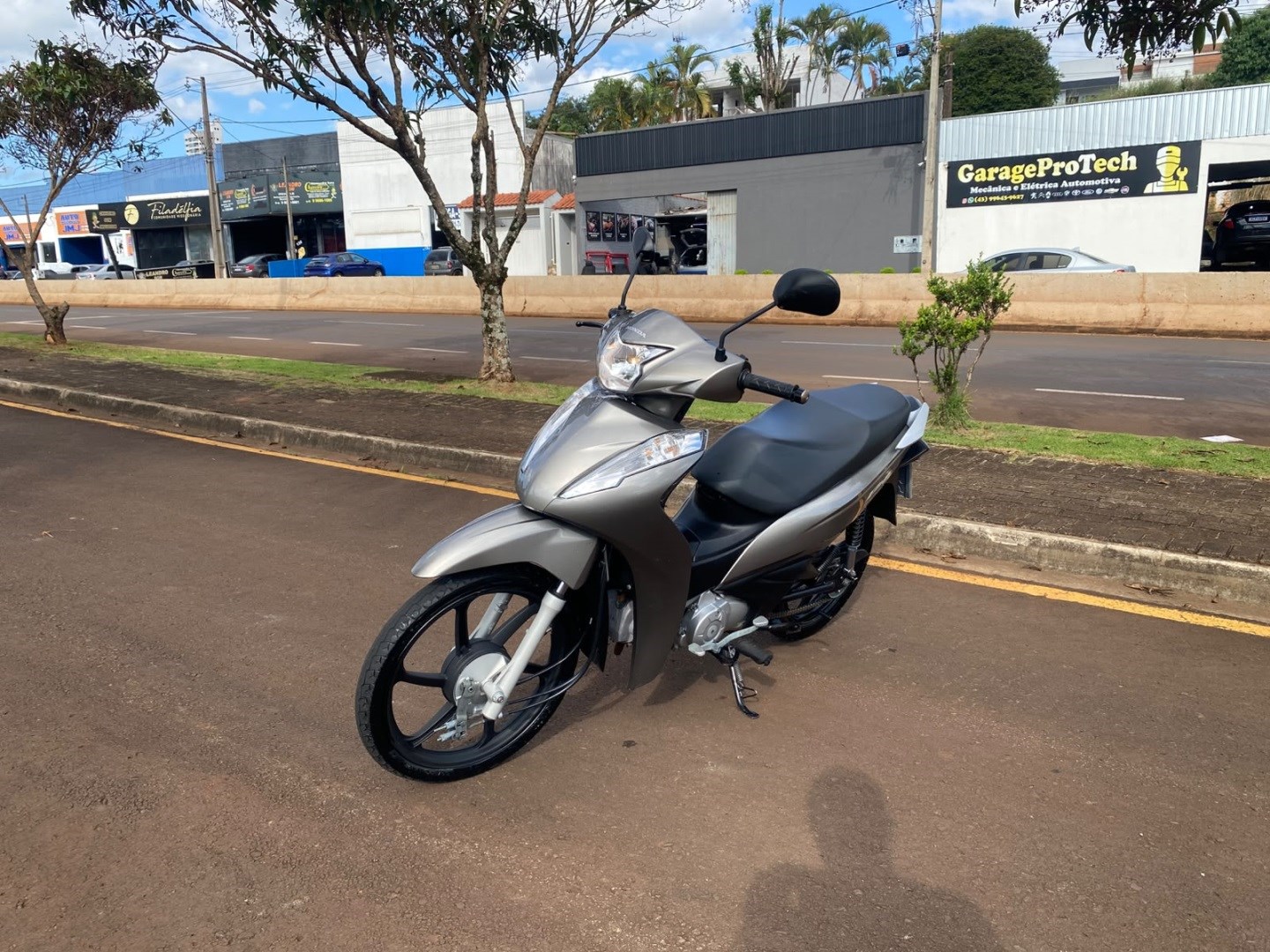 MOTO HONDA BIZ 110I