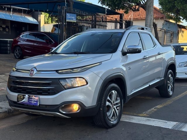 FIAT TORO 2.0 16V TURBO DIESEL FREEDOM 4WD AT9