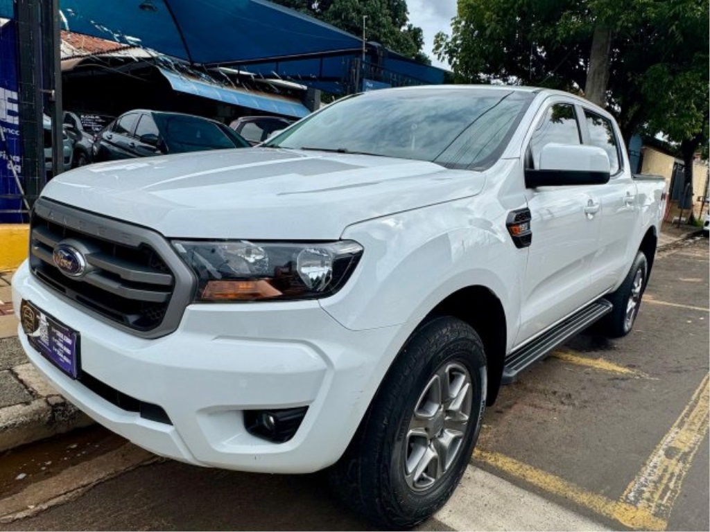 FORD RANGER 2.2 XLS 4X4 CD 16V DIESEL 4P AUTOMÁTICO