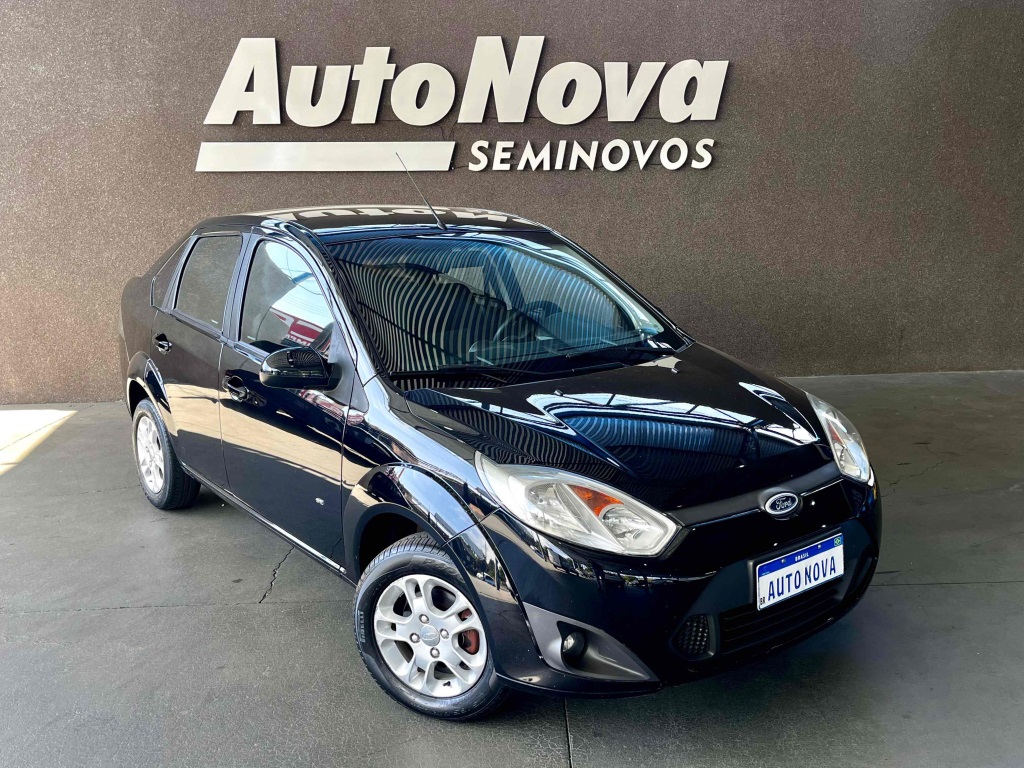 FORD FIESTA 1.6 ROCAM SEDAN 8V FLEX 4P MANUAL