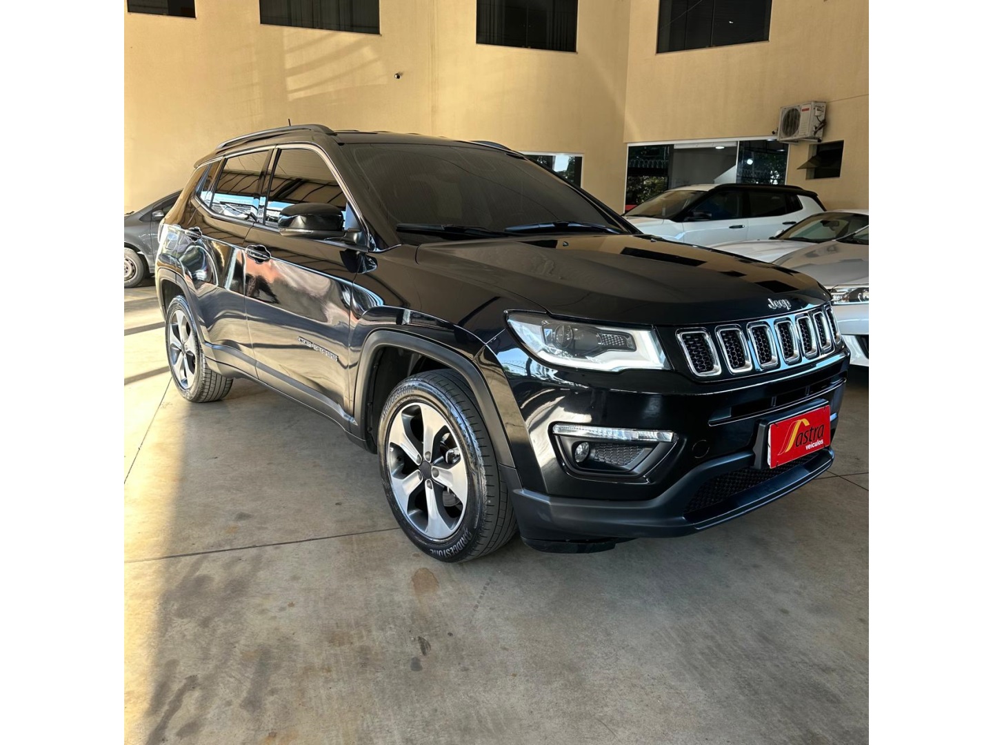 JEEP COMPASS 2.0 16V FLEX LONGITUDE AUTOMÁTICO