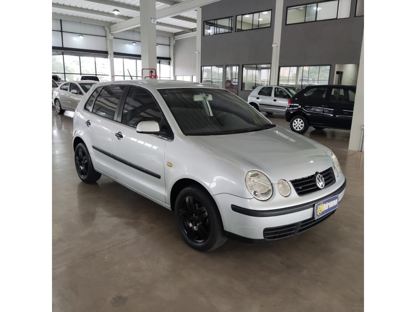 VOLKSWAGEN POLO 1.6 MI 8V GASOLINA 4P MANUAL