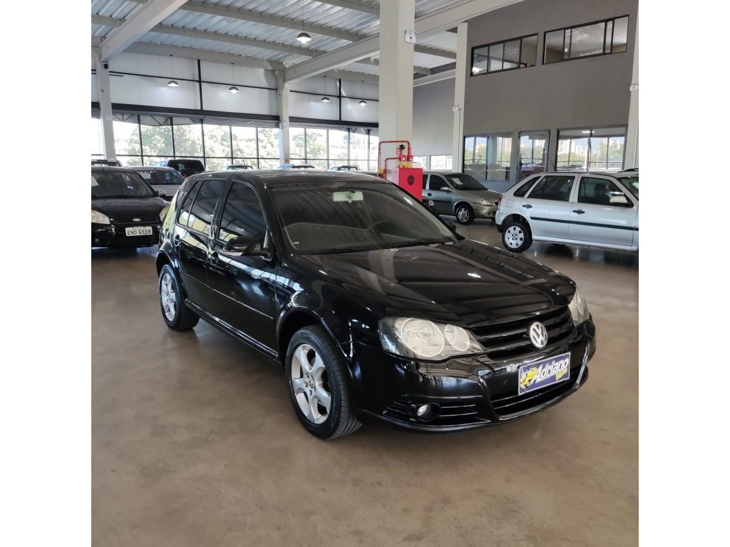 VOLKSWAGEN GOLF 2.0 MI 8V GASOLINA 4P AUTOMÁTICO