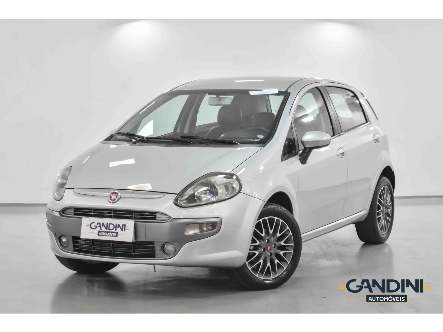 FIAT PUNTO 1.6 ESSENCE 16V FLEX 4P MANUAL
