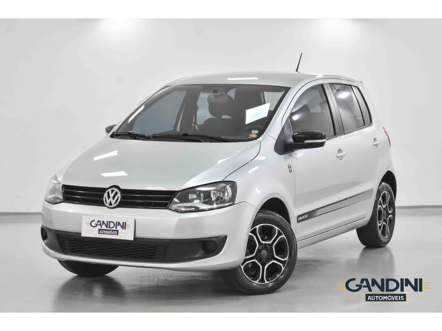 VOLKSWAGEN FOX 1.0 MI SELEÇÃO 8V FLEX 4P MANUAL