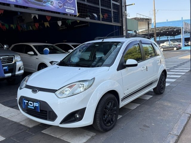 FORD FIESTA 1.6 ROCAM SE PLUS 8V FLEX 4P MANUAL
