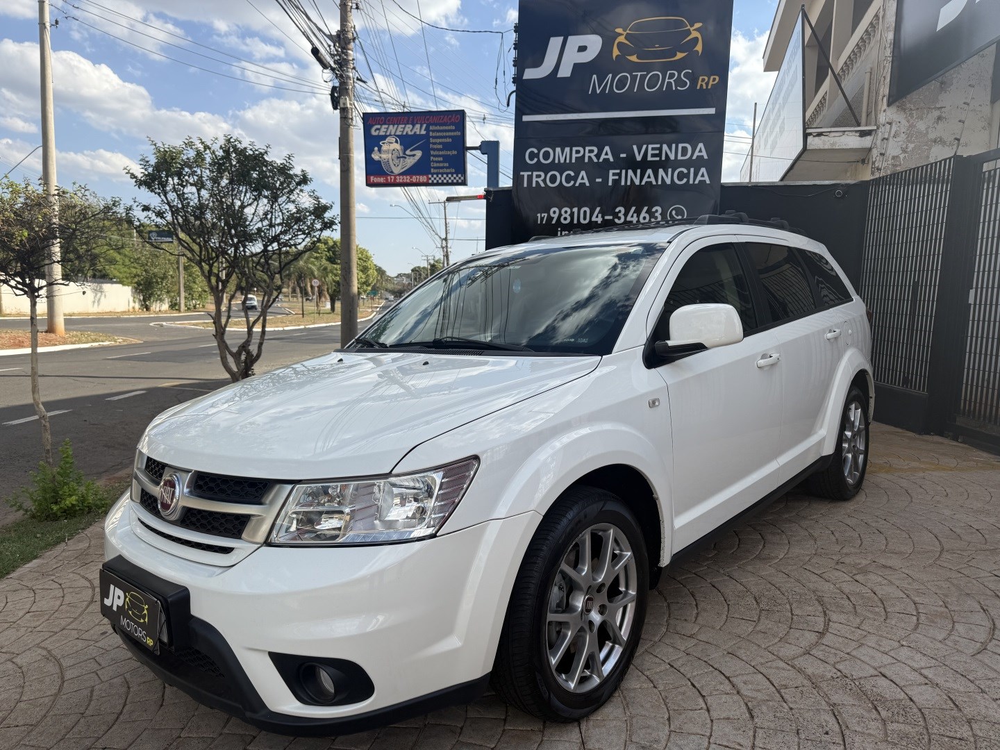 FIAT FREEMONT 2.4 PRECISION 16V GASOLINA 4P AUTOMÁTICO