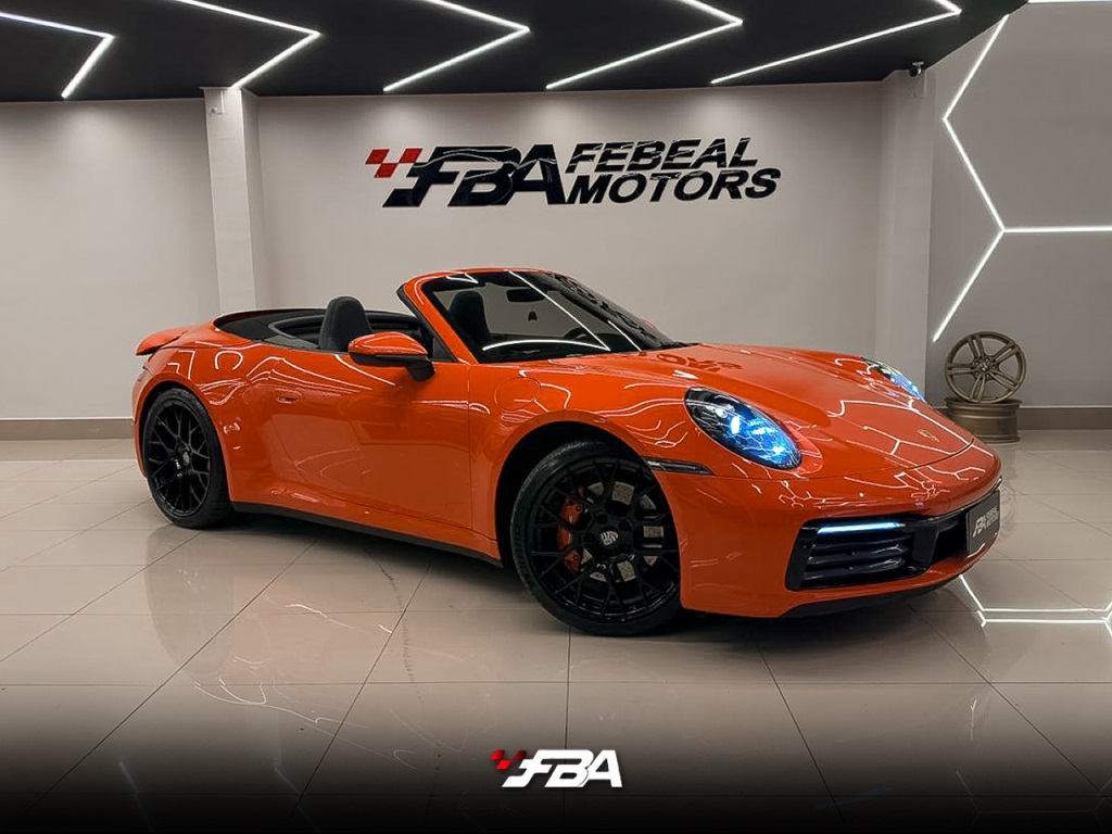 PORSCHE 911