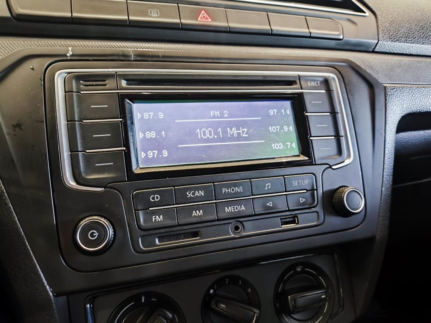 VOLKSWAGEN GOL 1.0 12V MPI TOTALFLEX 4P MANUAL - foto 9