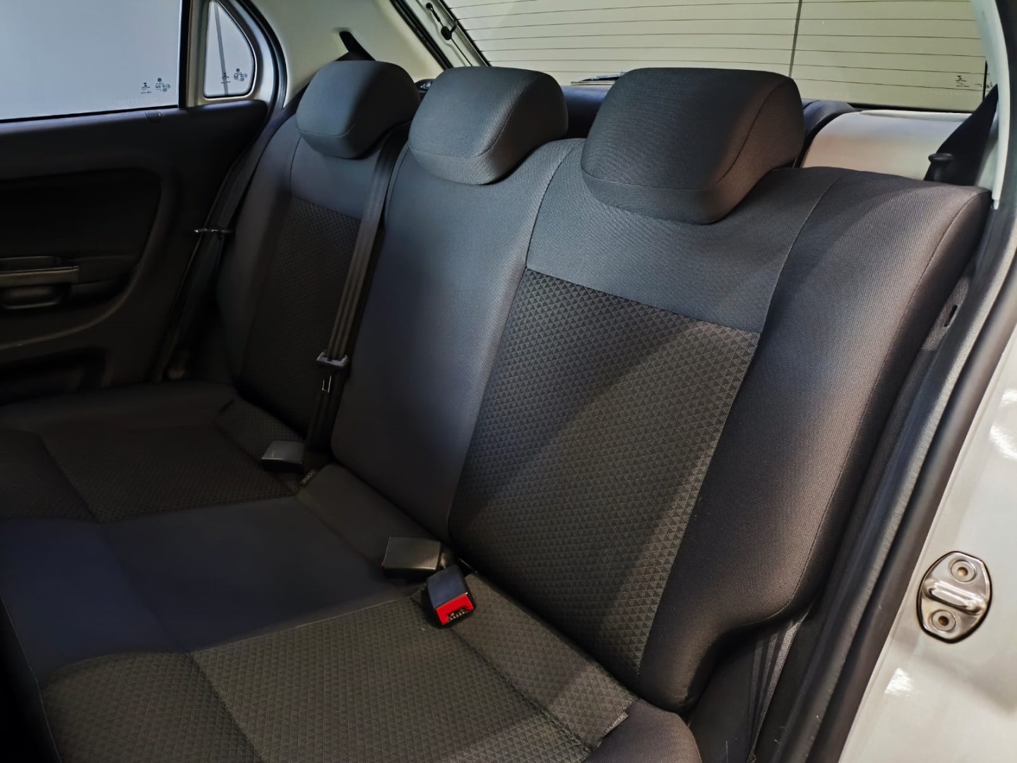 VOLKSWAGEN GOL 1.0 12V MPI TOTALFLEX 4P MANUAL - foto 6