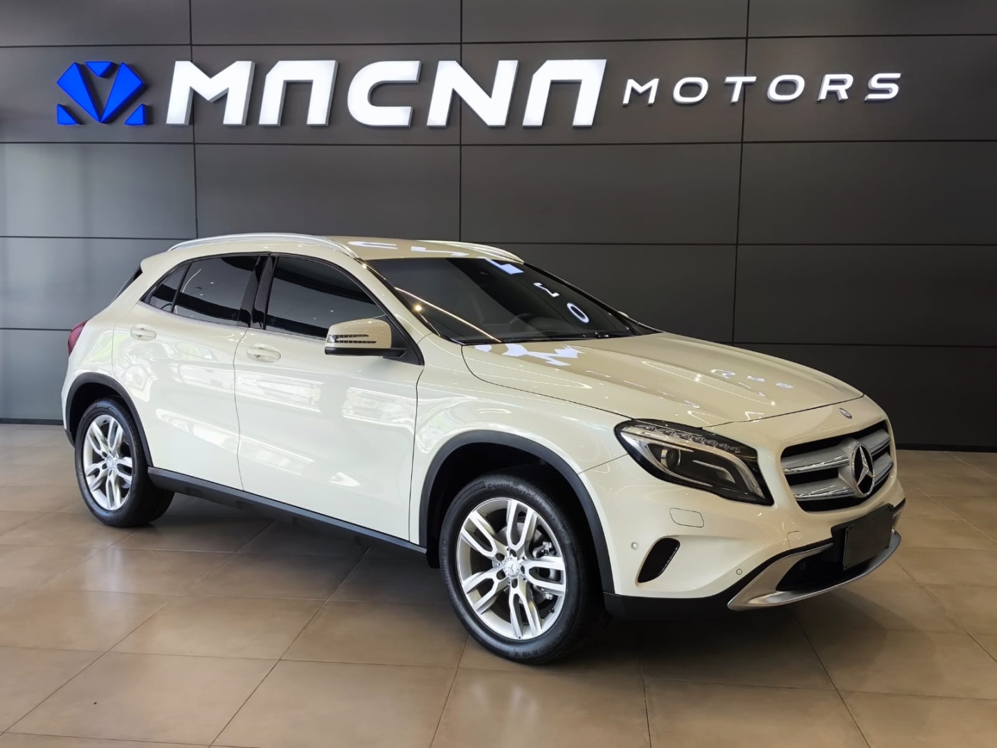 MERCEDES-BENZ GLA 200 1.6 CGI ADVANCE 16V TURBO FLEX 4P AUTOMÁTICO - foto 2