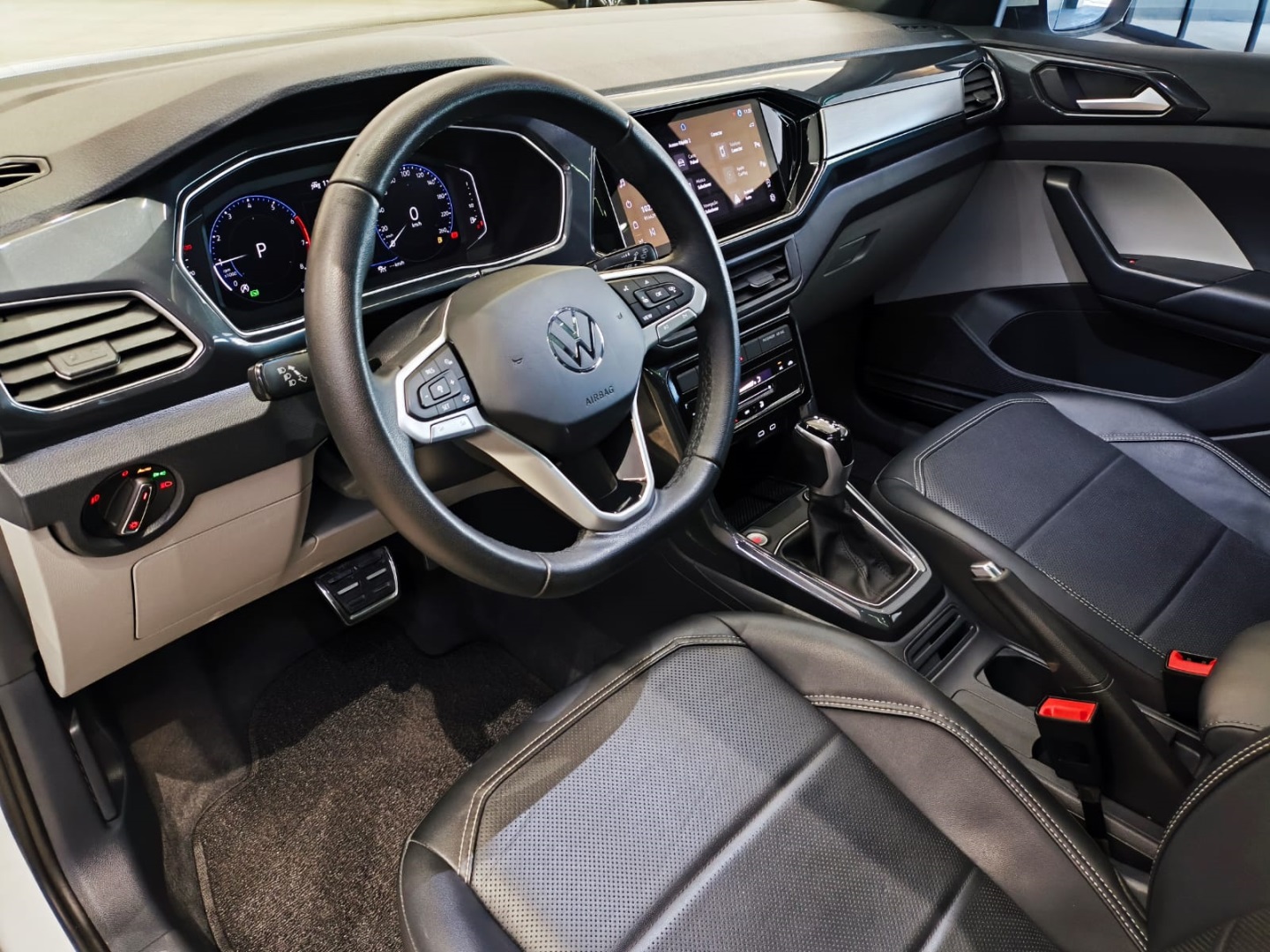 VOLKSWAGEN T-CROSS 1.4 250 TSI TOTAL FLEX HIGHLINE AUTOMÁTICO - foto 4