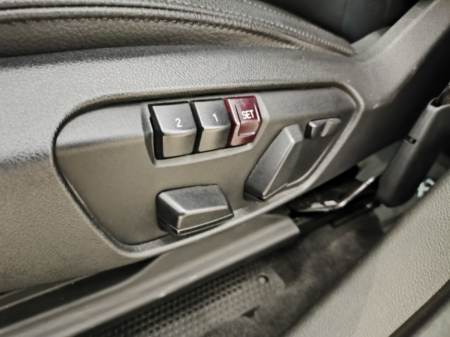 BMW X1 2.0 16V TURBO ACTIVEFLEX SDRIVE20I 4P AUTOMÁTICO - foto 14