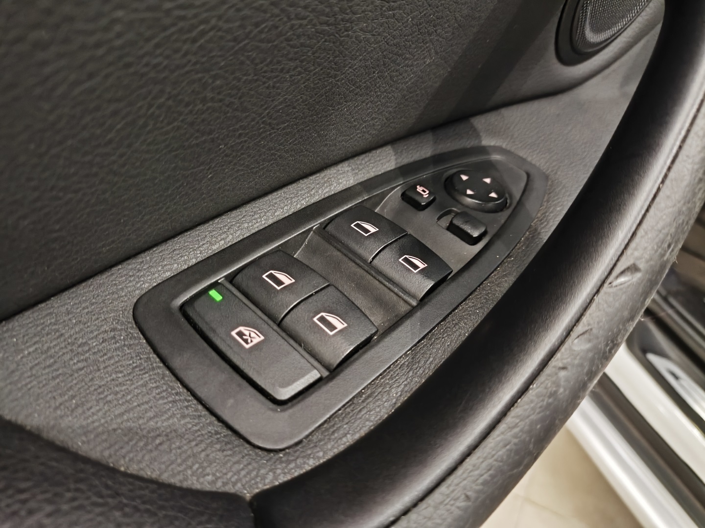 BMW X1 2.0 16V TURBO ACTIVEFLEX SDRIVE20I 4P AUTOMÁTICO - foto 15