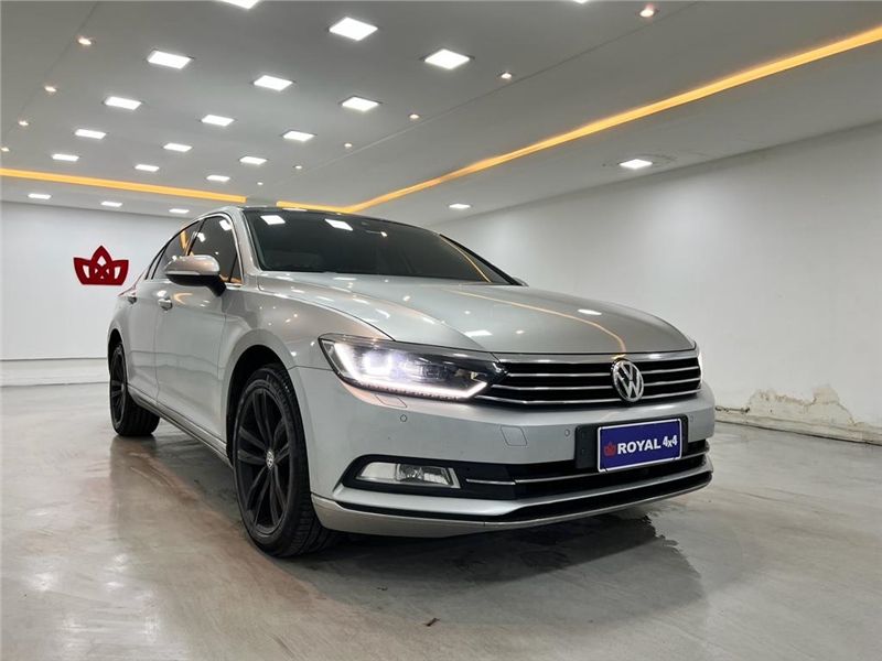 Royal X Autos Volkswagen Passat V Tsi Bluemotion Gasolina Highline P Dsg R